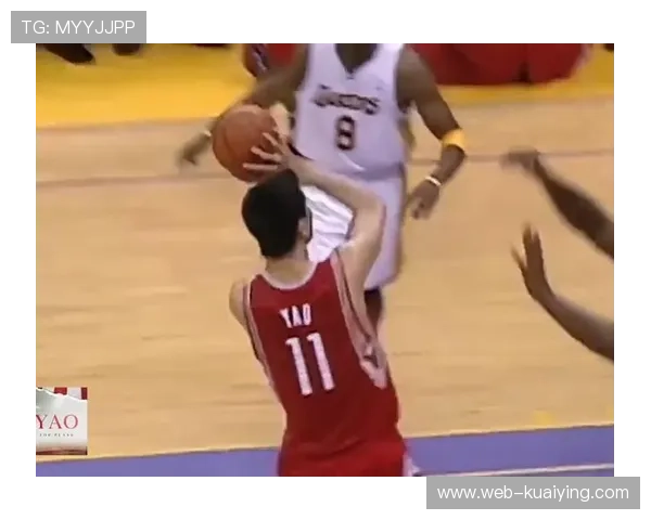 奥尼尔惊天扣篮震碎篮板瞬间 回顾篮球巨星的霸气表现